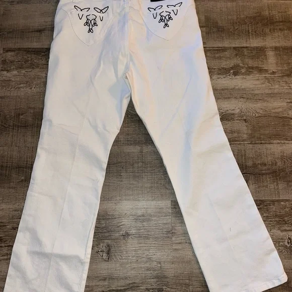 Crest Jeans White Black Embroider And Tie Woman’s NWT Size 19/20 Y2K Vibes Flare - Picture 5 of 6